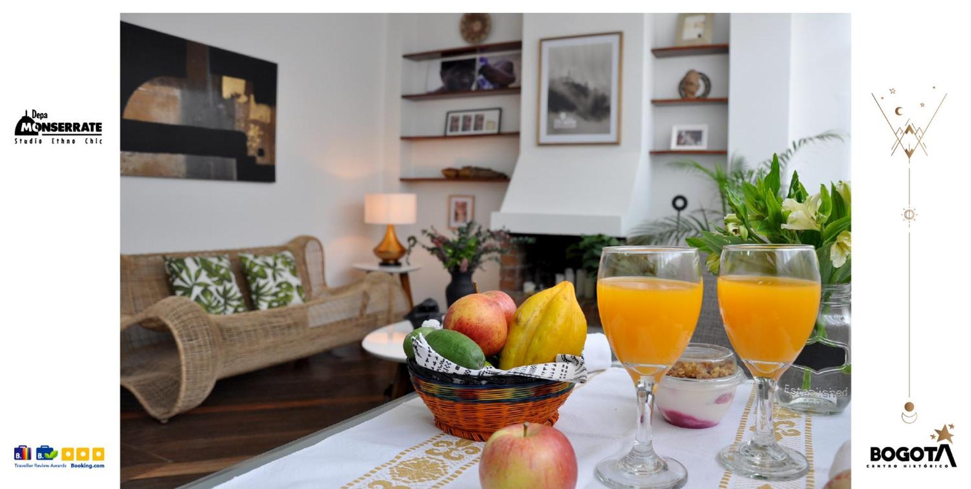 Depa Monserrate - Charming Historic Nest With Breathtaking Mountain Views - Apartaestudio ボゴタ エクステリア 写真